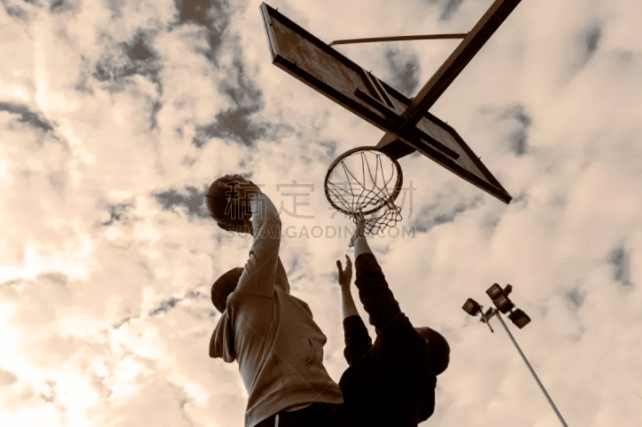 基耶萨以租借＋义务买断条款回归？尤文有意免签B席，重燃对马兹拉维的兴趣